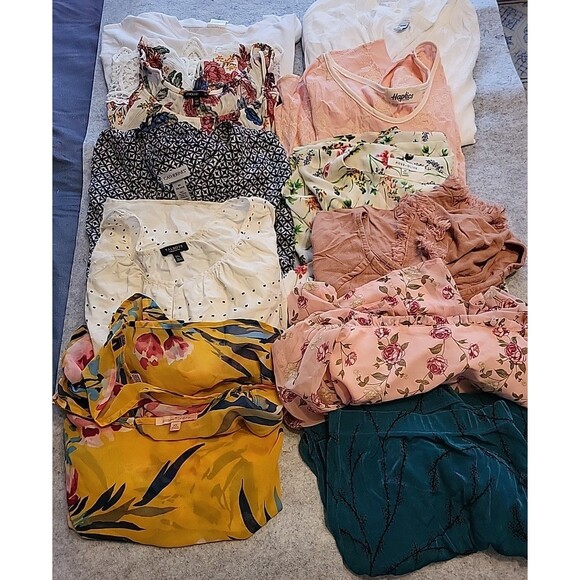 11 Women's Sz 2x Clothing Items Mixed Styles & Brands For 1 Low Price *READ - Picture 3 of 14